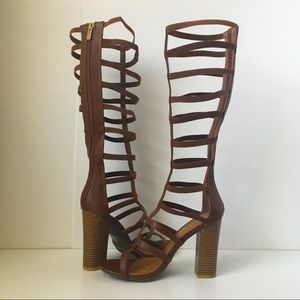 4” Caged Chunky Heels (Brown)